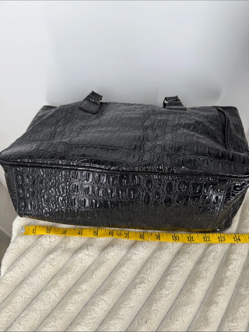 Vtg Y2K Nine West Black Croc-Embossed Structured Tote